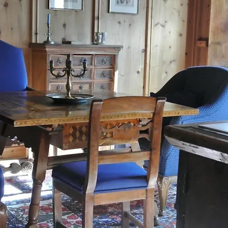 Chesa Perini-albertini Holiday home *